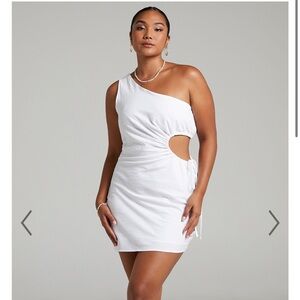 CARBELL ONE SHOULDER WAIST CUT OUT MINI DRESS IN WHITE